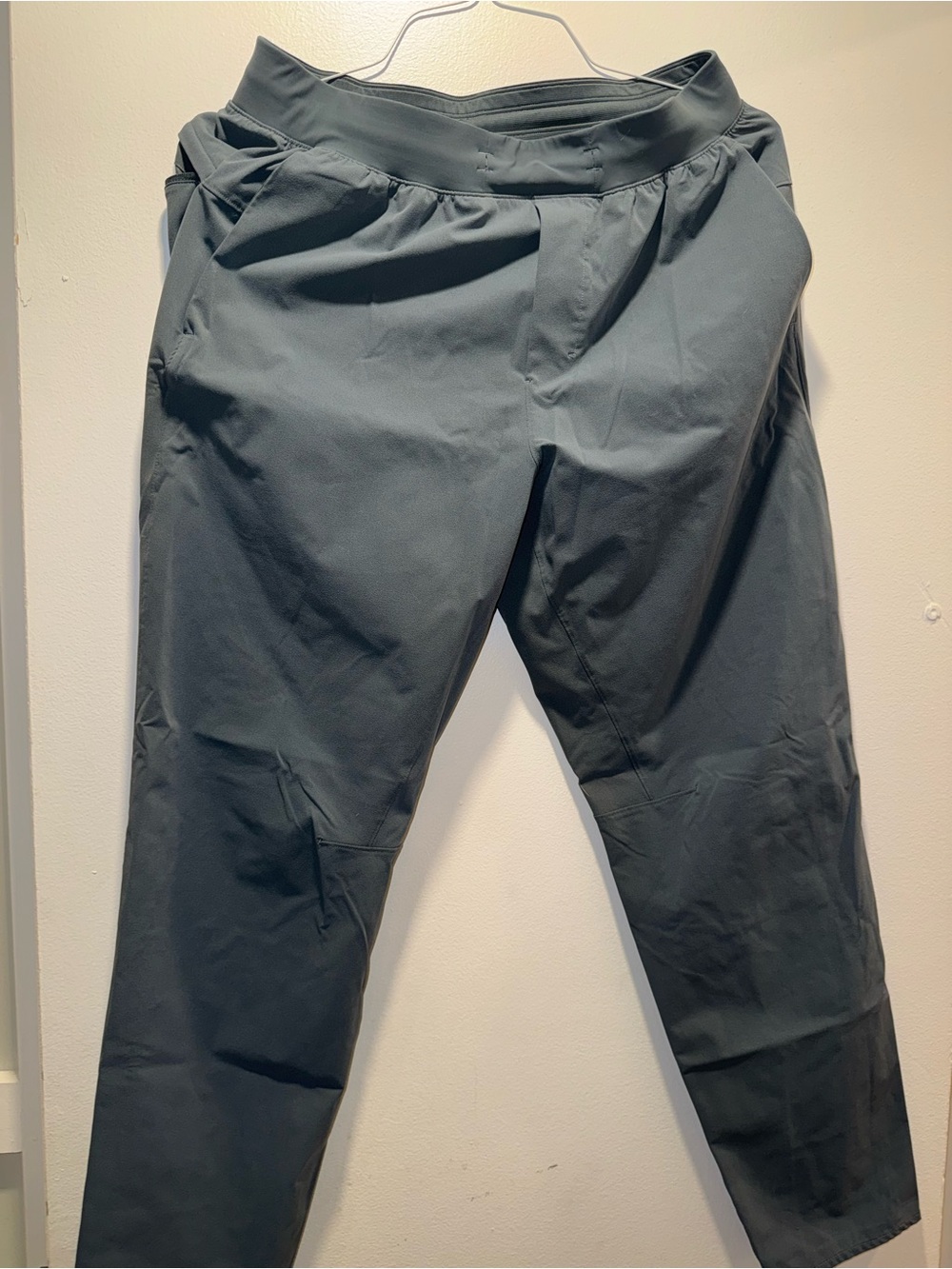 Lululemon Zeroed In Slim Fit Pant